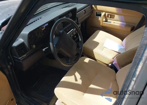 1992 Volvo 240 Gl from USA, damaged, VIN YV1AS8802N1473105